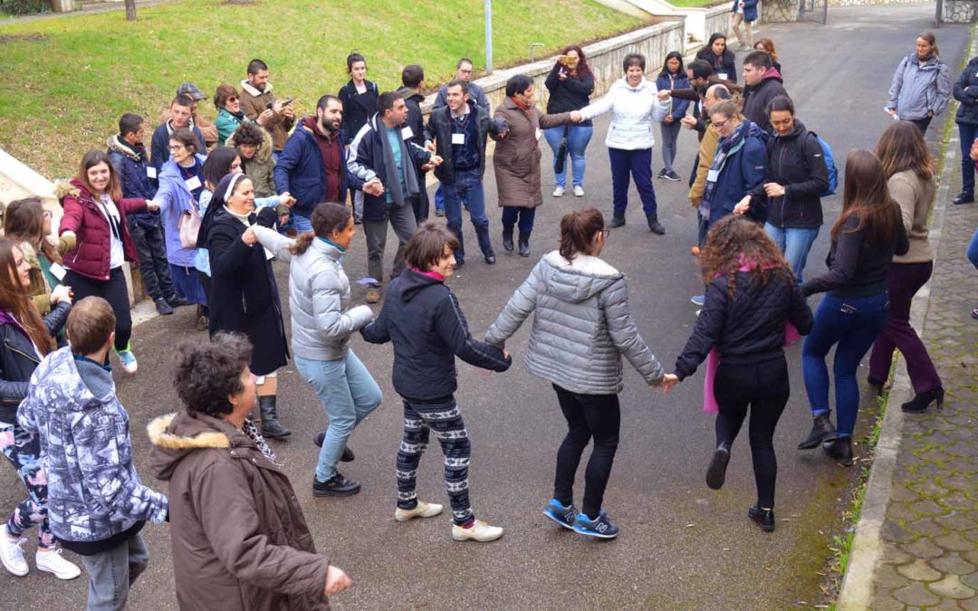 Tracciare il sentiero in Albania